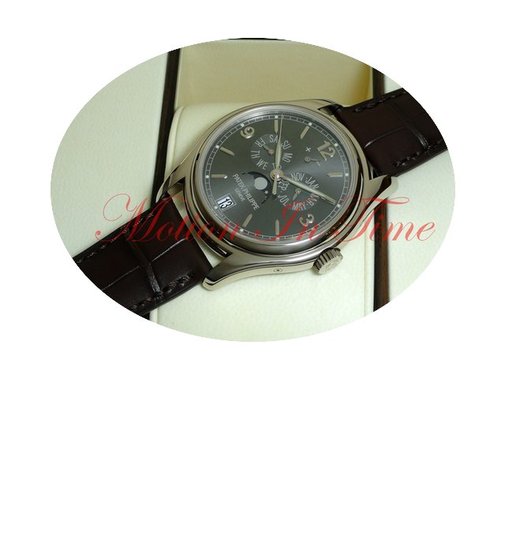 Patek Philippe 5146G-010 Annual Calendar...