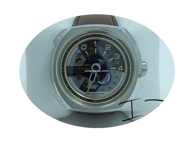 Sevenfriday SF-V2/01...