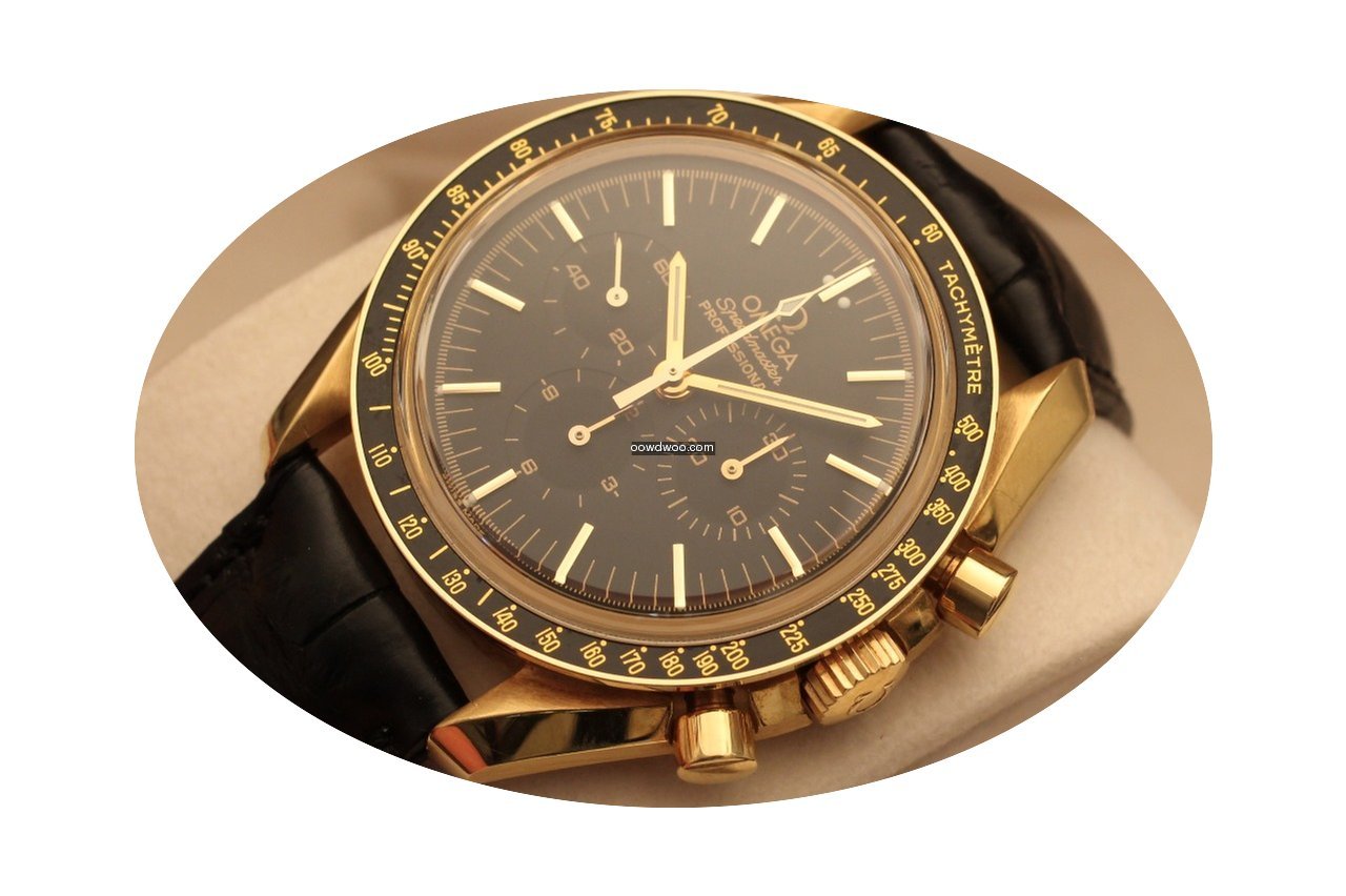 Omega Speedmaster professional yellow go...
