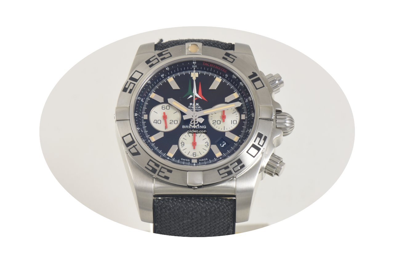 Breitling Chronomat 44 ad: $4,499 Breitl...