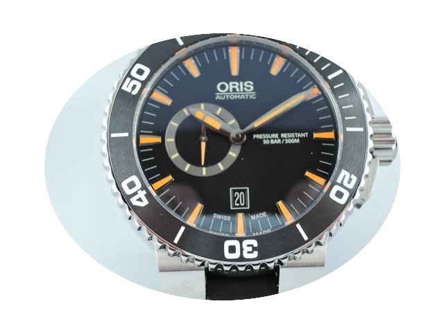 Oris Aquis Date Small Second...