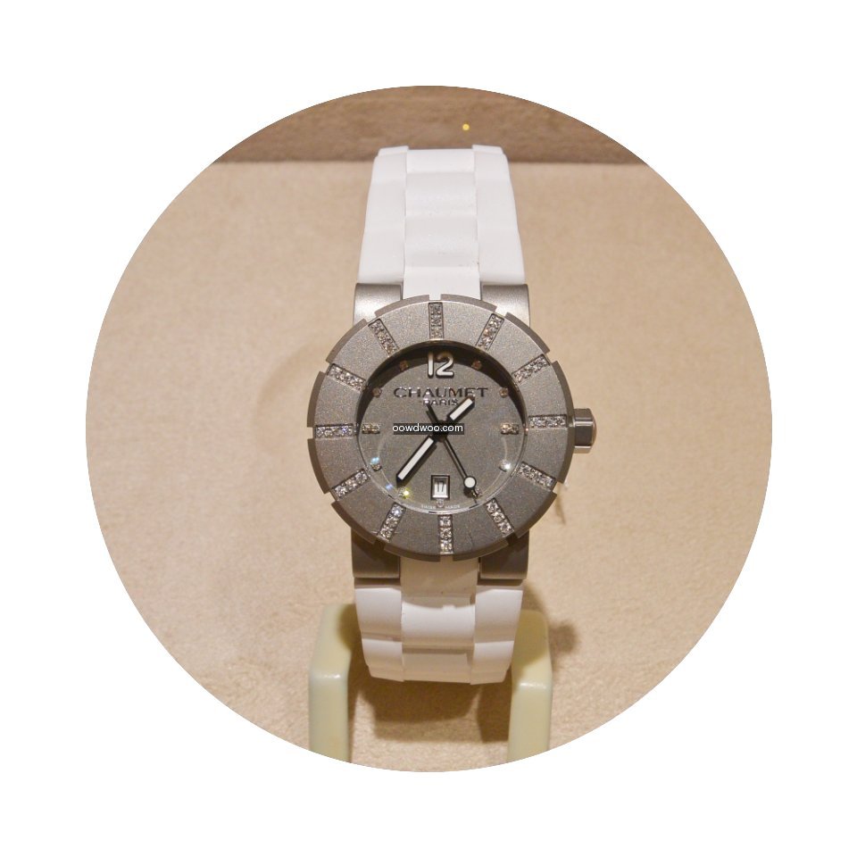 Chaumet class one...