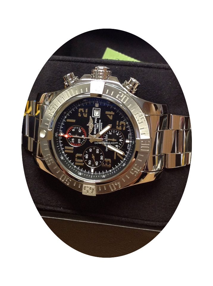 Breitling Super Avenger II A13371 - Box ...