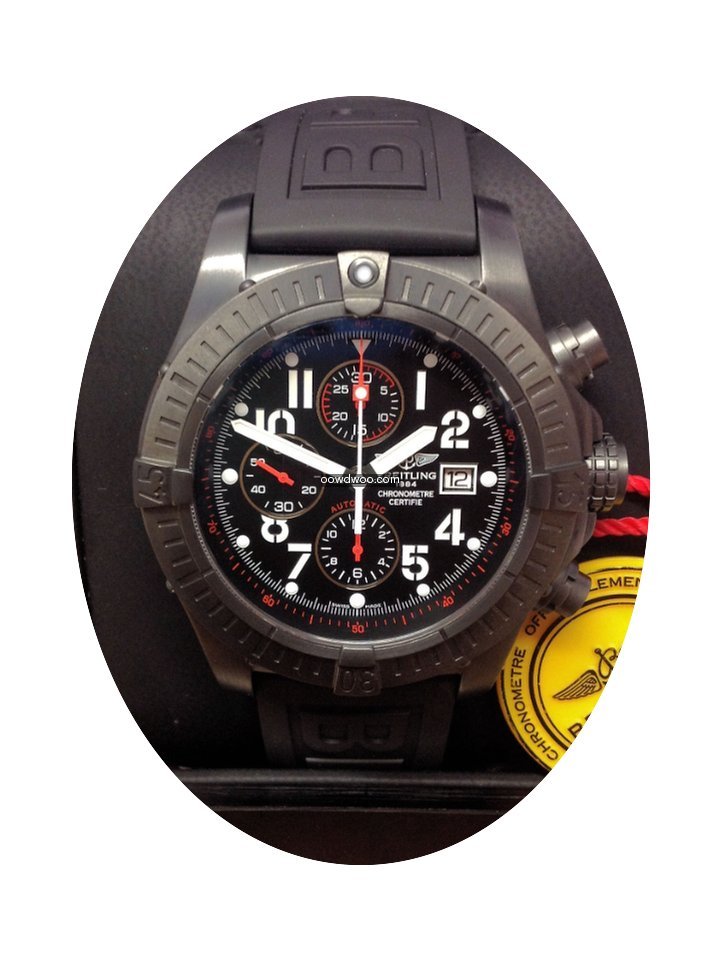 Breitling Super Avenger M13370 - Box & P...